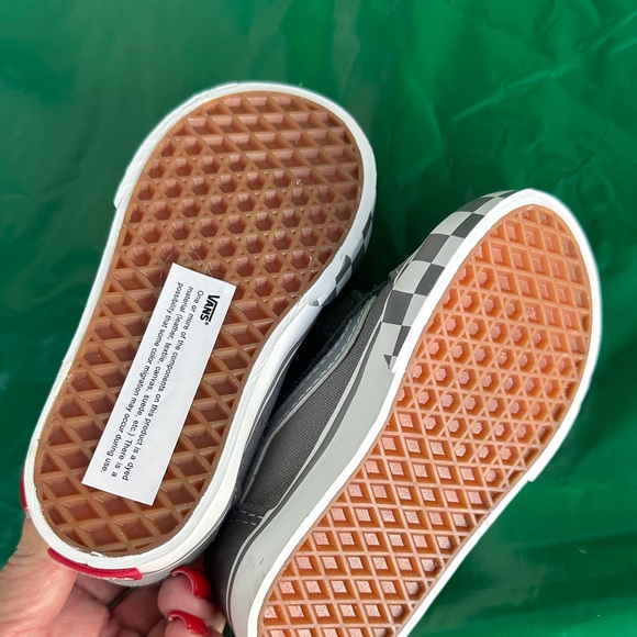 Vans Gray Kids Sneakers with Straps - Picture 2 of 3